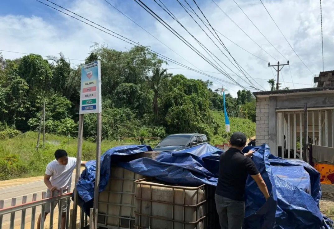 Direktorat Reserse Kriminal Khusus (Ditreskrimsus) Polda Sulawesi Tengah mengungkap dugaan tindak pidana penyalahgunaan pengangkutan dan/atau niaga bahan bakar minyak (BBM) bersubsidi jenis bio solar di Kabupaten Morowali Utara. (dok Istimewa)