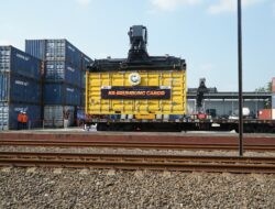 KAI Daop 4 Semarang Luncurkan KA Brumbung Cargo, Angkut Hingga 800 Ton