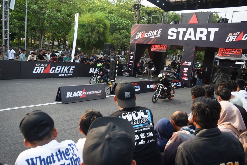 Black Dragbike 2026 kembali diselenggarakan di Skadron 31/AYC Penerbad Bandara A Yani Lama Kota Semarang, 2-3 Mei besok. (dok Istimewa)