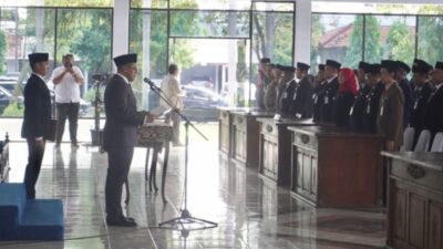 Lantik 26 Pejabat Baru, Bupati Batang Tegaskan Kalau Tidak Perform Akan Kita Evaluasi