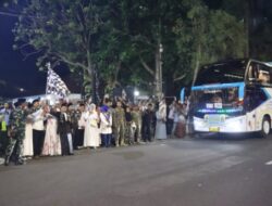 Lepas 432 Calon Jemaah Haji, Bupati Bojonegoro Titipkan Amanah ke Petugas