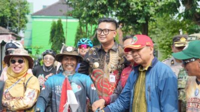 Ngonthel ke Makkah, Pria 55 Tahun Asal Naggulan Hebohkan Peserta IVCA Rally Klaten International Cycling Festival