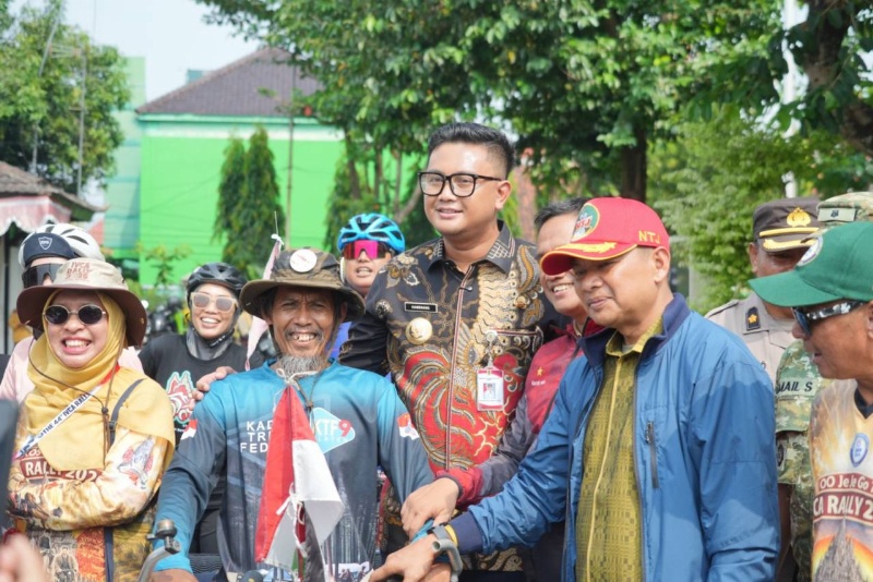 Ngonthel ke Makkah, Pria 55 Tahun Asal Naggulan Hebohkan Peserta IVCA Rally Klaten International Cycling Festival