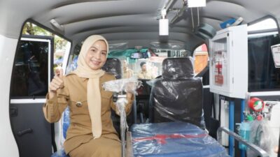 Bupati Serang Alihkan Anggaran Mobil Dinas untuk 5 Ambulans Desa