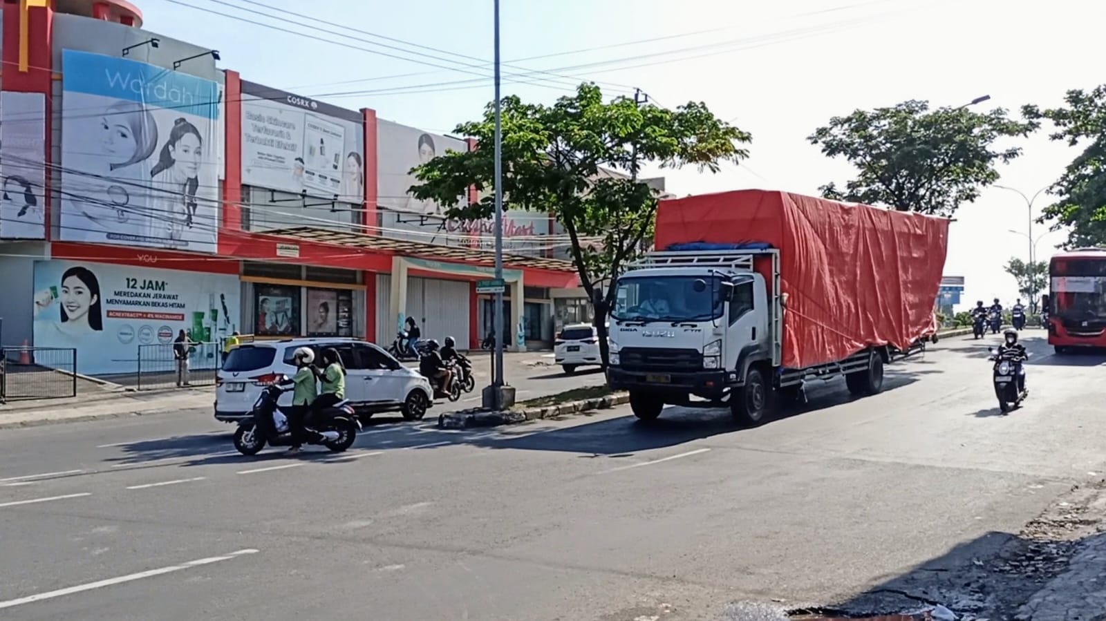 Pemkot Semarang lakukan penanganan keselamatan di wilayah tanjakan Silayur melalui lintas OPD. (dok Pemkot Semarang)