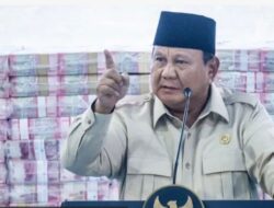 Rupiah Melemah, Pernyataan Prabowo soal ‘Warga Desa Tak Pakai Dolar’ Dinilai Abaikan Dampak Nyata